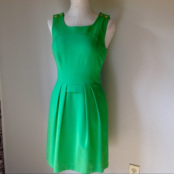 Trina Turk Dresses & Skirts - 🍀 TRINA TURK CLASSIC TAILORED BRIGHT GREEN DRESS